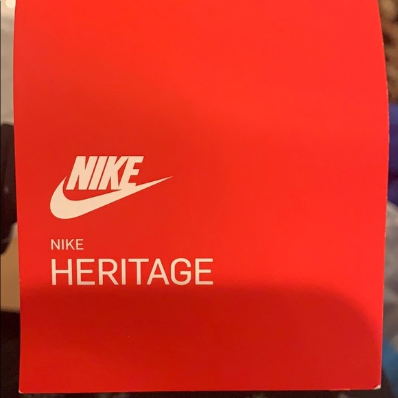 New NIKE Air Heritage Hip Fanny Pack Mint Green new with tag - Picture 7 of 7